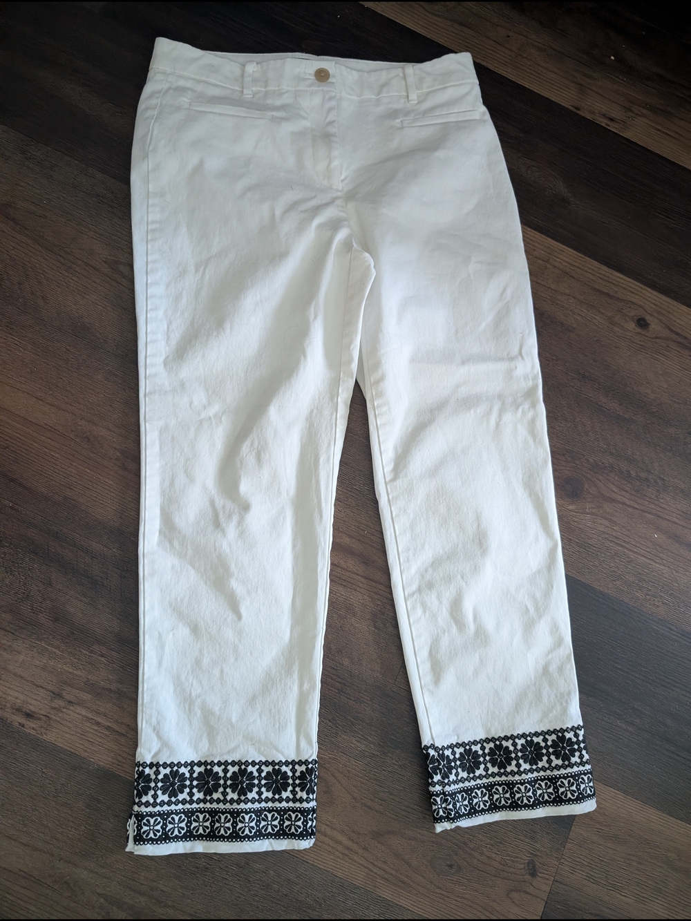 Ann Taylor Embroidered Boho Cropped Pants White Black Size 4 Cotton W Stretch - Picture 3 of 7